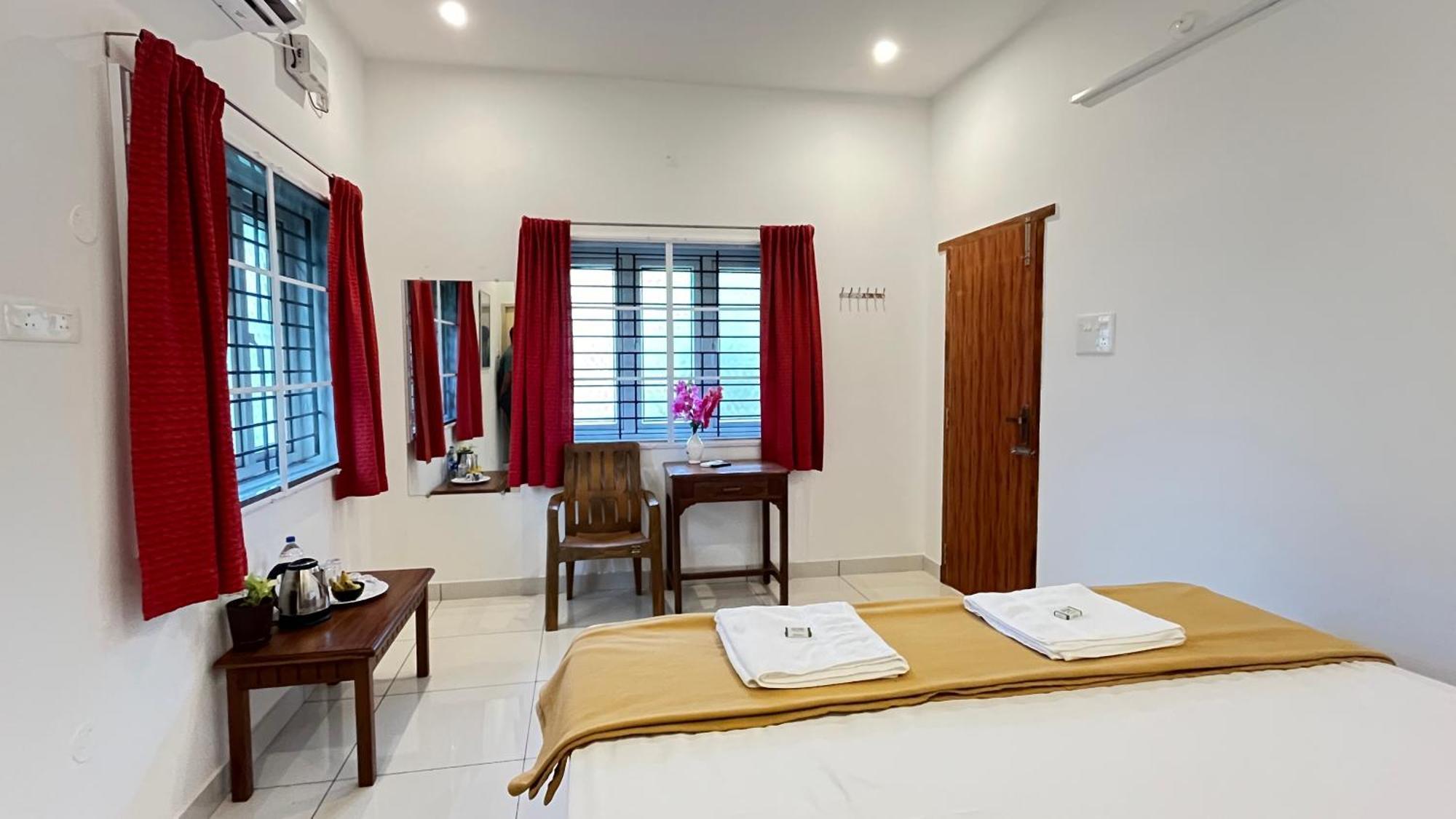 Aurobliss Homestay Villupuram Bagian luar foto